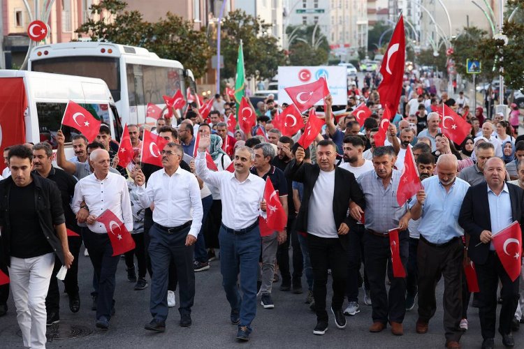 15 Temmuz kahramanları Çayırova’da anıldı